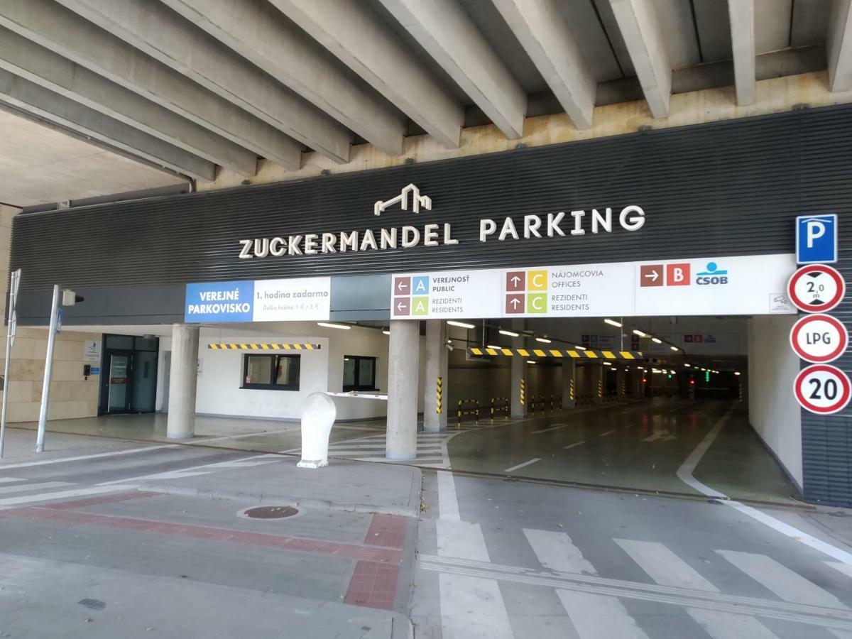 Bratislava Center, River Front, Private Parking Included Exterior photo