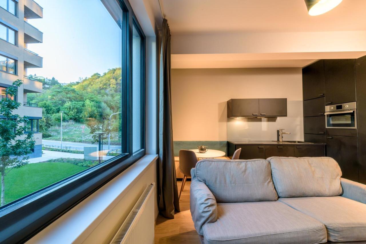 Bratislava Center, River Front, Private Parking Included Exterior photo